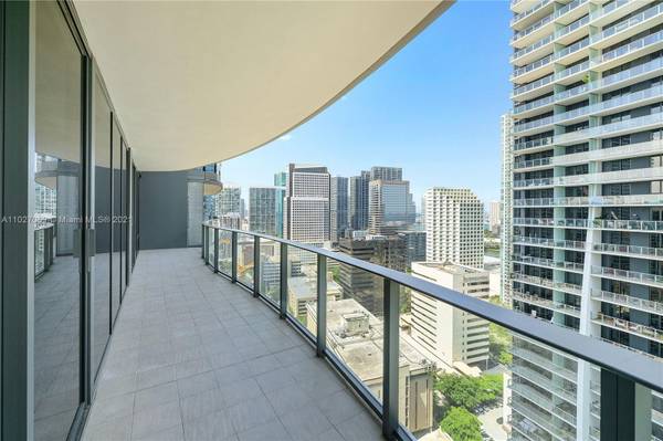 $8,800 / 2br - 1249ft2 - 2 Dormitorio / 2.5 Baño Flatiron Brickell VistaOceánica PisoAlto (Brickell)63825137596801121