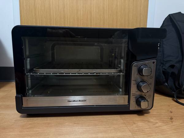 Hamilton Beach toaster oven with air fry 1