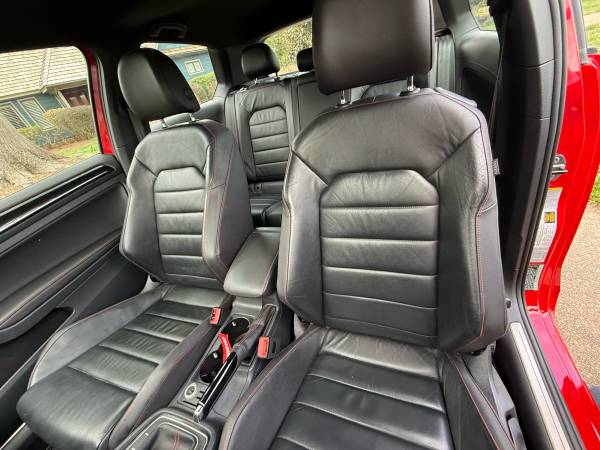 2015 GTI SE 2 puertas con 26,000 millas, ¡como nuevo! - $18,000 (Glen Echo)63616652582017124