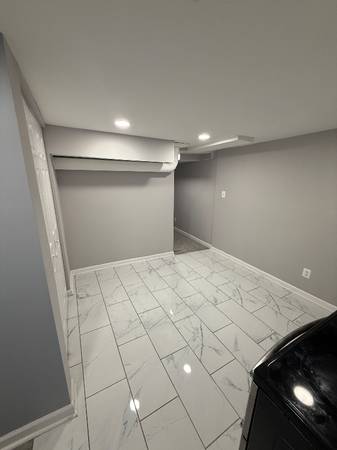 $1300.00 / 1br - 500ft2 - Basement Apartment63694464999939124