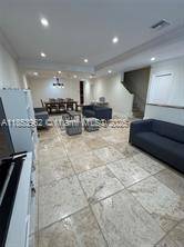 $6,500 / 4br - 2352ft2 - Elegant and modern townhouse in prestigious Bay Harbor Islands. (BAY HARBOR ISLANDS)64049455295105122