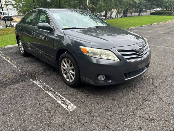 2011   TOYOTA TOYOTA CAMRY XLE - $6,995 (ALEXANDRIA)63435138628611122