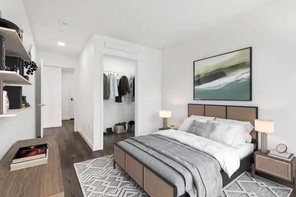 $2,868 / 1br - 812ft2 - Electric Cooktop, Pet Friendly, Remote Work Spaces (Broadway)63852483294979122