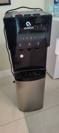 Avalon bottom loading hot/cold dispenser 1