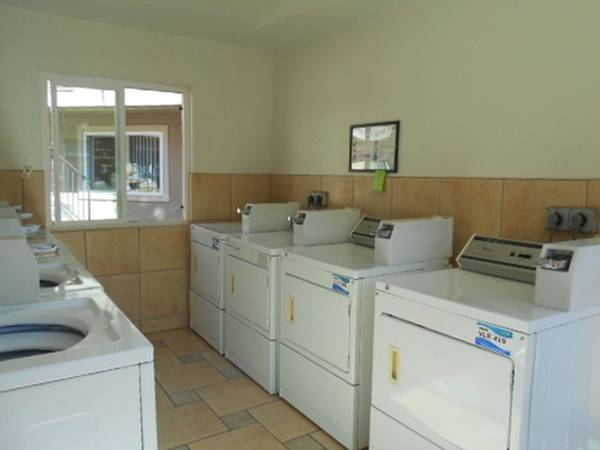 $800 / 275ft2 - Las Vegas NV, Pool, Studio 1ba (110 S. Bruce Street, Las Vegas, NV)63859500469251121