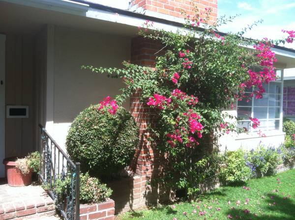 $750 / 2br - 1550ft2 - Furnished Room with Private Bath and Private Entrance Fresno High Area (Fresno)63798509986433120