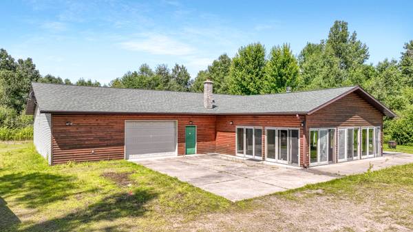 $599,900 / 2br - 2484ft2 - 3828 W Walrath Road (Glen Flora)63845961807107121