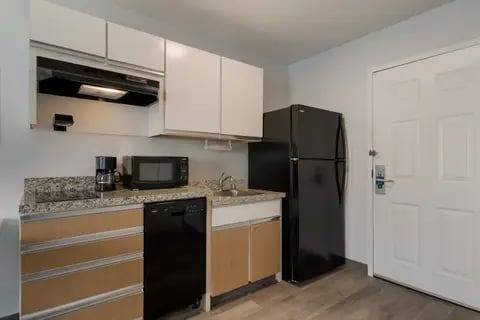 $300 / 1br - Situado en Omaha!, 1/hab 1/ba, Máquinas Expendedoras (360 S 108th Ave, Omaha, NE)63681659923331124