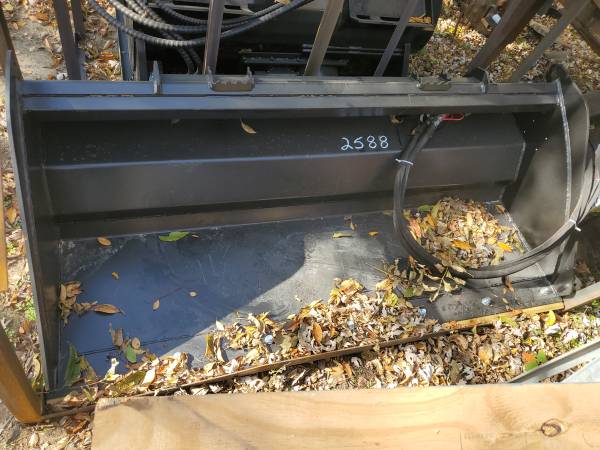 New Raytree 72" hydraulic power rake bucket for skid steer 1