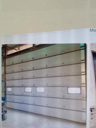 garage door commerecial 1