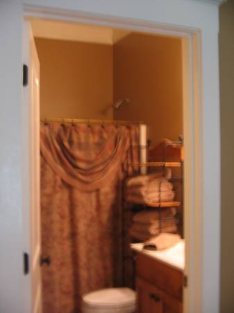$900 / 1br - 900ft2 - NOW Available! 900 SQFT Lake Front Luxury Apt for YOU (Rome, Georgia)63964123928195123