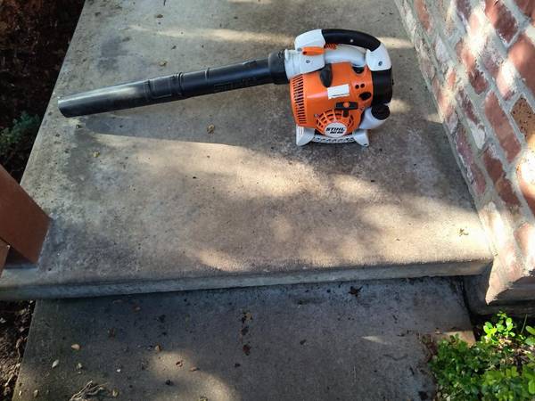 BG 86 STIHL BLOWER 1