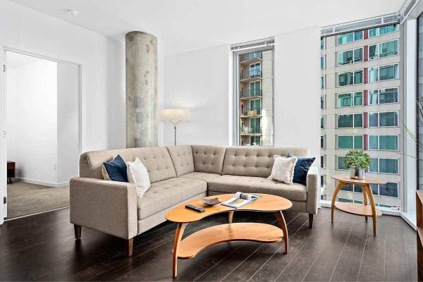 $2,536 / 1br - 633ft2 - On-site Dog Walking & Play Park, Lofts and dens available*, Dishwasher (Downtown Bellevue)63808130920449123