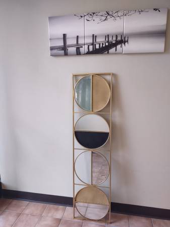 Wall mirror 1