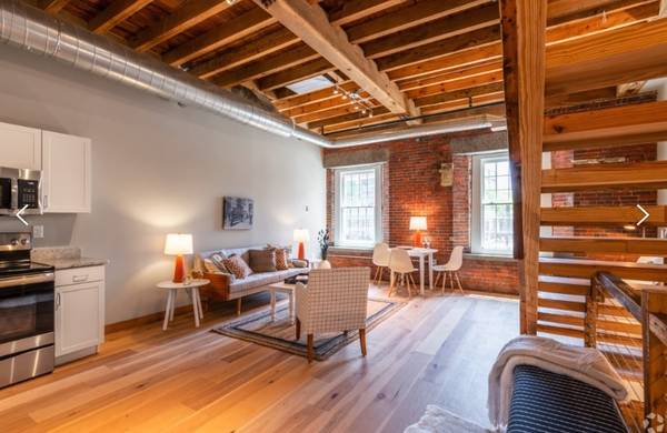 $3,400 / 2br - 784ft2 - Charlestown w/ In-Unit Laundry – Available Nov 1 (Boston)63996404792835123