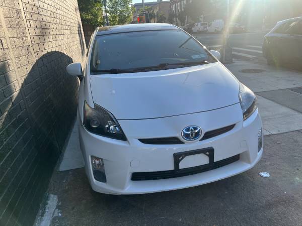 HERMOSO LIMPIO POR DENTRO Y POR FUERA 2011 TOYOTA PRIUS - $6,500 (BENSONHURST / BAY RIDGE)63614669268995122