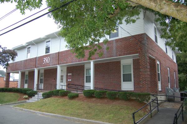 $1,500 / 650ft2 - Three room therapists suite with all utilities included (Haverhill)63863244439425120