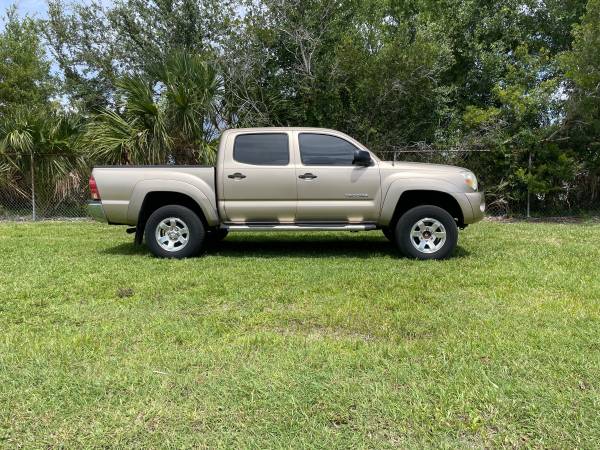 2007 Toyota Tacoma Double Cab PreRunner Pickup 4D 5 ft bed - $8,900 (Clearwater)63443453494275123