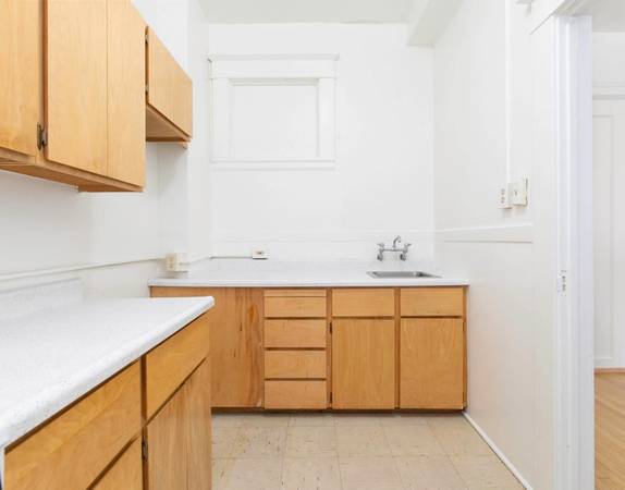 $1,295 / 1br - SPECIAL: 1 FREE MONTH + 5 Parks within 1.5 Miles, Hardwood Floors (Downtown Portland)63820707937283124