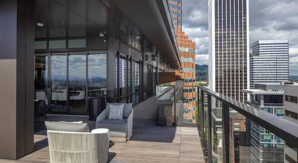 $2,790 / 2br - 1272ft2 - ¡Solo por Tiempo Limitado, Tarifas Reducidas en Viviendas Seleccionadas! ¡Consulta Dentro! (Downtown Portland)63831466285955123