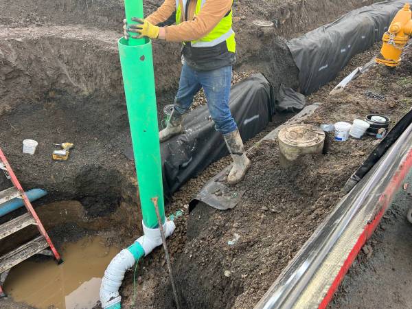 🚧 SEWER • DRAINAGE • EXCAVATION 🚧 ⚠️ FAST RESPONSE — 24/7 EMERGE 1