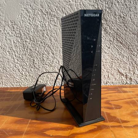 Netgear C6300 - AC1750 WiFi Cable Modem Router 1