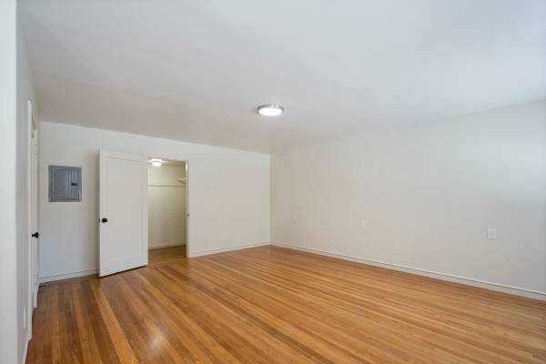 $950 / 1br - 600ft2 - Live Fresh in Adams Point — Fully Renovated 1 Bedroom w/Spa-Inspo (oakland lake merritt / grand)63413793966721121