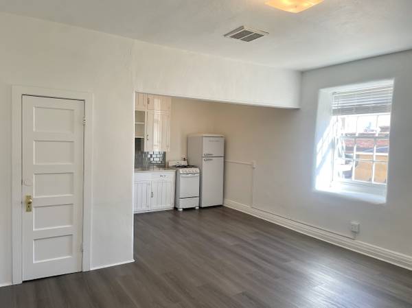 $1,450 / 1br - ¡Disponible Pronto! Un Dormitorio en W. San Francisco St. Fiorina Properties63806020059649120