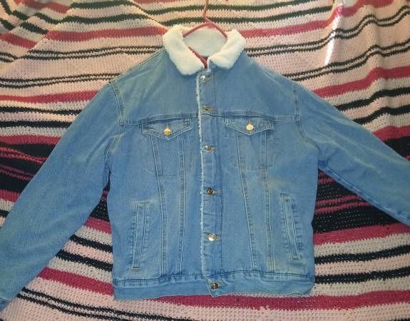 Forever 21 Medium Sized Shearling Lined Denim Jacket. 1