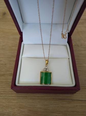 New 18K Gold, Diamond and Jade Necklace with Chain - $1,200 (hayward / castro valley)63470793172227120