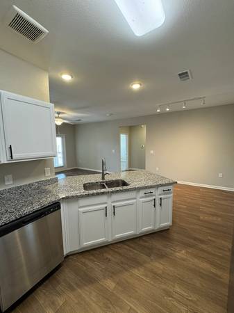 Spacious One-Bedroom Available Now — Move-In Ready 1