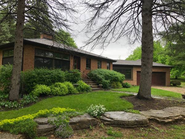 $695 / 4br - Room for Rent (Barrington)63898733788802120