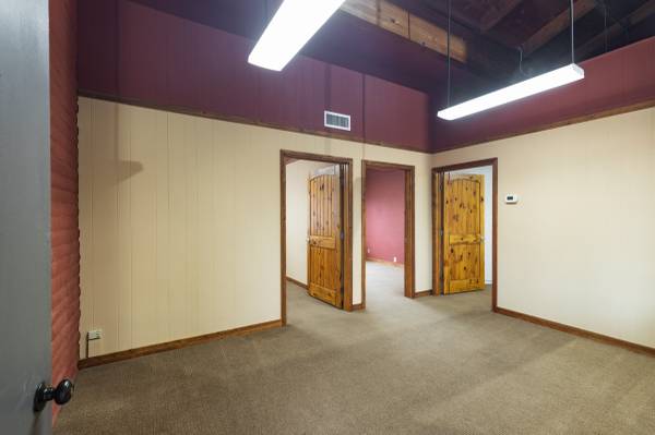 $795 / 536ft2 - Small Office Space - Cypress Square Shopping Center (Redding, CA)63972384388355121