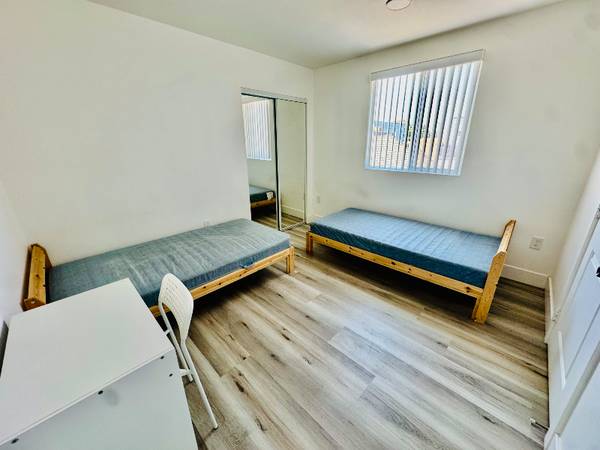 $900.00 / 1br - Welcome to Ostel | Figueroa Corridor — a modern, move-in-ready, all-in63998153045123121