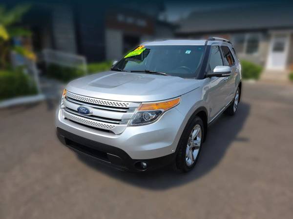 2015 Ford Explorer - Financing Available! Carfax, come see us today. 1