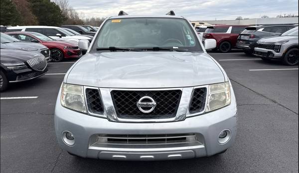 2011 Nissan Pathfinder LE — $1,500 Down • $7,900 Total • $125/Week 1