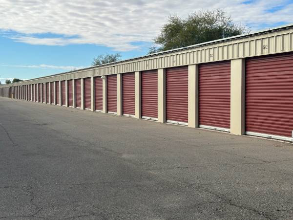 $72 / 25ft2 - BORDER SELF STORAGE (3897 W 22nd Lane Yuma Az)64214142623745120