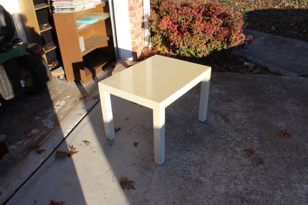 large sturdy coffee table 1