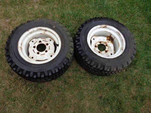 Goodyear Terra-Turf Tire AND Rim 23x8.50-12 1