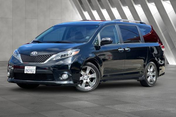 2017 Toyota Sienna SE - $23,900 (ToyotaWalnutCreek.com, CA)63483107254531122