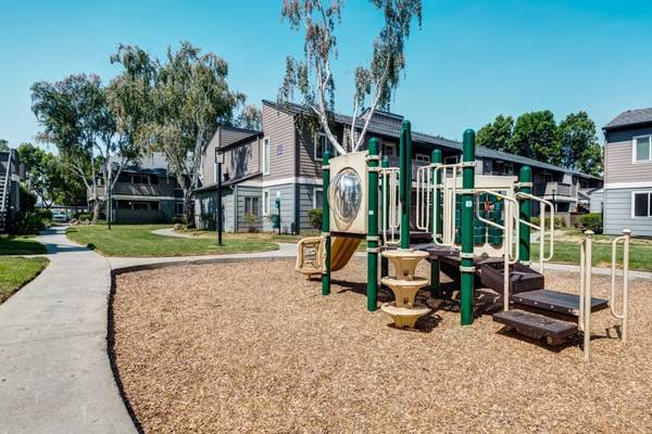 $2,562 / 1br - 573ft2 - Private Balcony or Patio, Air Conditioning, Cozy Fire Pit (fremont / union city / newark)63667958550913120