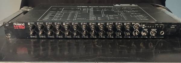 Roland M-120 12 channel Line Mixer rack unit in good shape