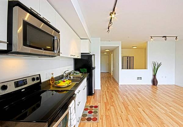 $2,447 / 1br - Clubhouse, 1bd 1ba, Ubicado en Seattle (6900 Green Lake Way N, Seattle, WA)63688607794817121