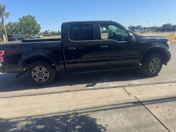 2018 Ford F150 SuperCrew Cab F-150 Truck XL Pickup 4D 5 1/2 ft Pickup - $14,000 (Real Deal Auto)63619131521537124