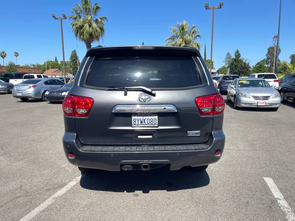 2011 Toyota Sequoia Platinum 4X4*MOONROOF*3RD ROW SEATS*EXTRA CLEAN*** - $14,995 (Sacramento)63619580668803123