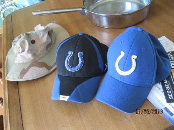 8 Boys S/m Nfl Colts Hats 1