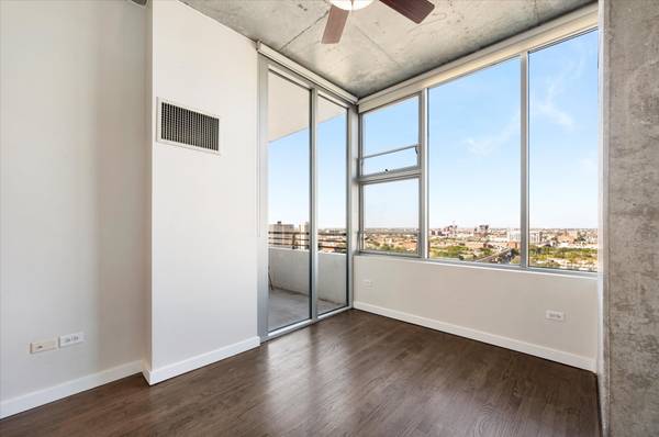 $2,750 / 2br - 800ft2 - $2,750  / 2 Bedrooms , 1.5 bathrooms - 1720 S Michigan Ave. Unit 1712 (Chicago)64041475349121124