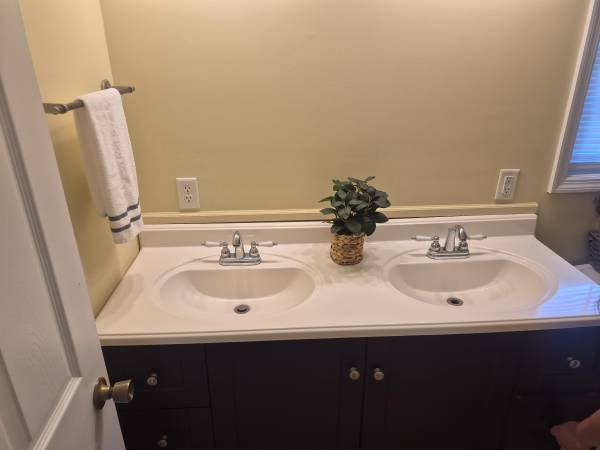$750 / 1br - Room for rent (Princeville)63932060217731121