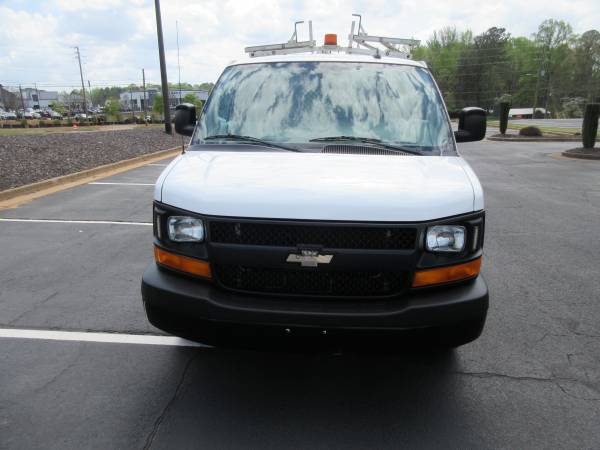 2016 Chevrolet Express 2500 EXTENDED - Photo 4