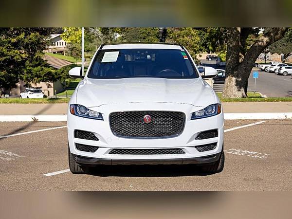 2018 Jaguar F-PACE 25t Premium AWD 4dr SUV - $17995.0063470062241539121